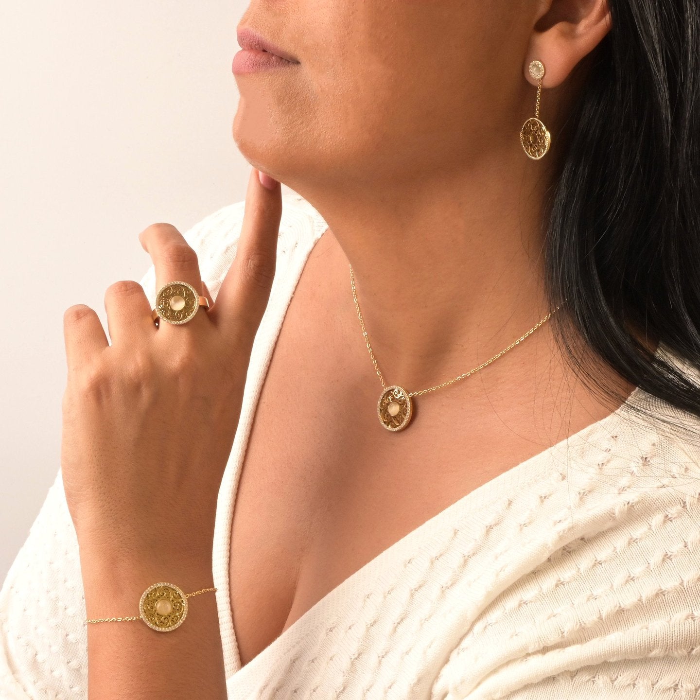 Collier en acier texture et pierre