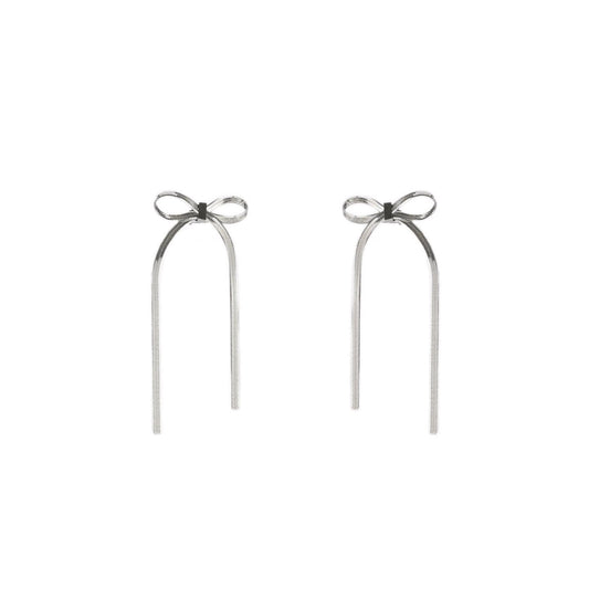 Boucles d\'oreilles en acier en forme de nœud