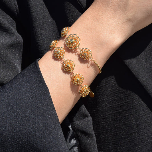 Bracelet Charms fleur traditionnelle