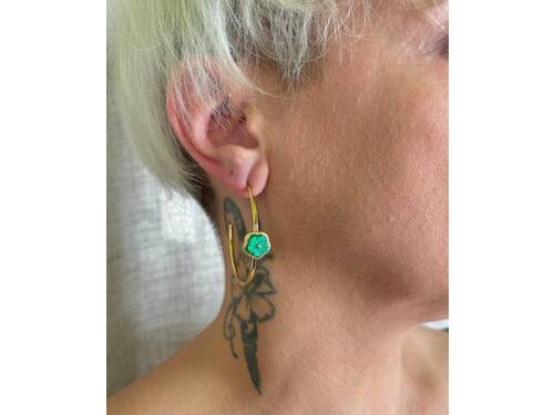 Anneaux en acier fin fleur verte